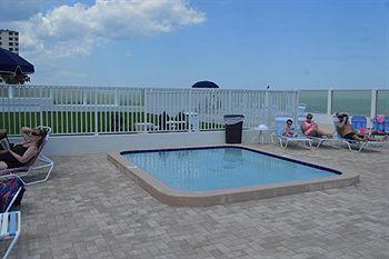 Traders Inn Beach Club Ормонд Бич Экстерьер фото