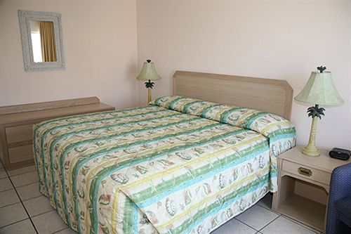 Traders Inn Beach Club Ормонд Бич Экстерьер фото